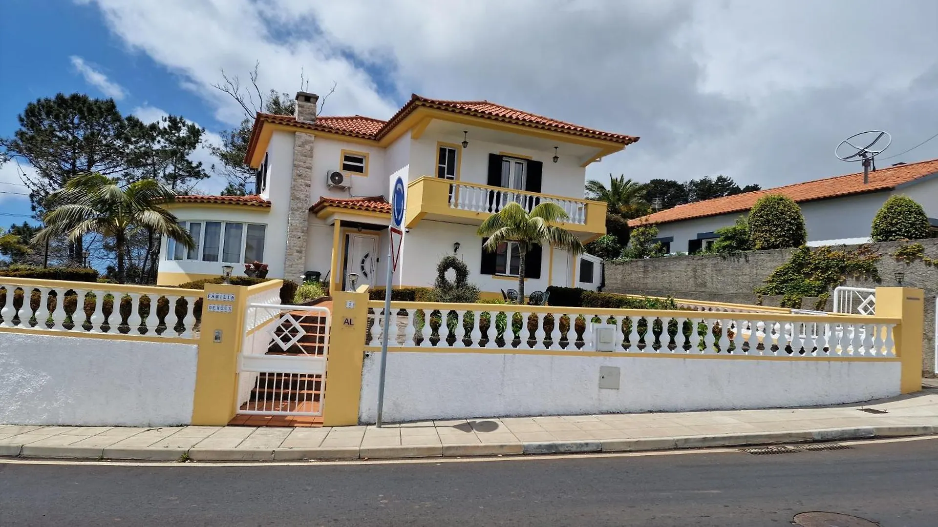 Villa Familia Dehoux Camacha  Apartment Camacha (Madeira)